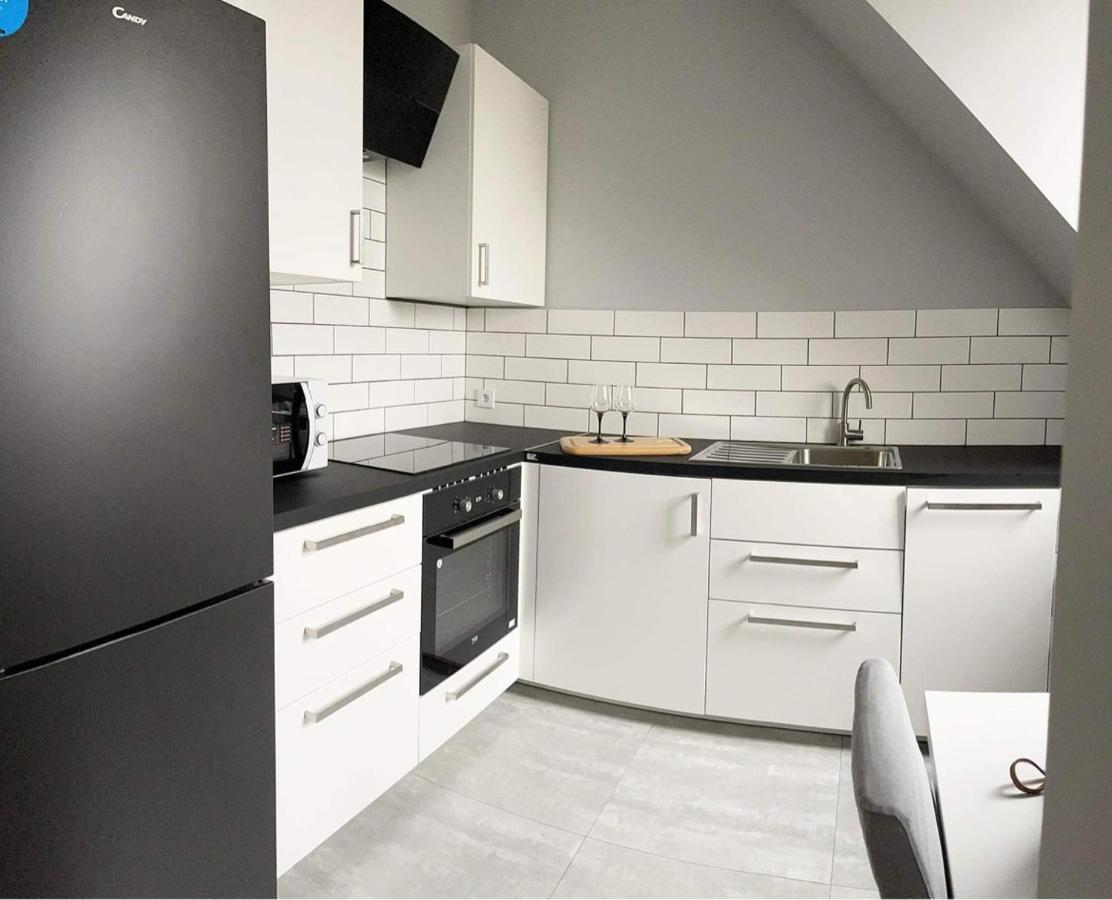 Apartamenty Centrum เอากุสตูฟ ภายนอก รูปภาพ